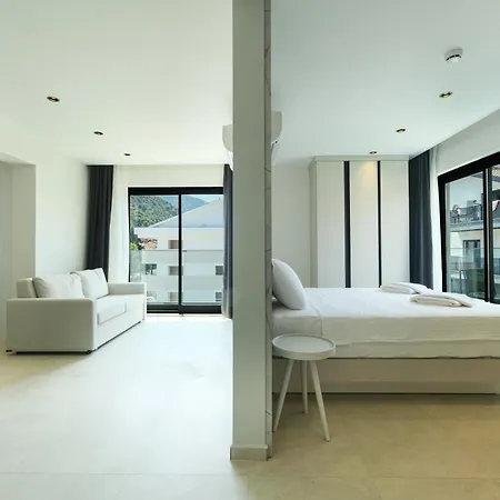 Karbelsun Apartmanhotel 3*